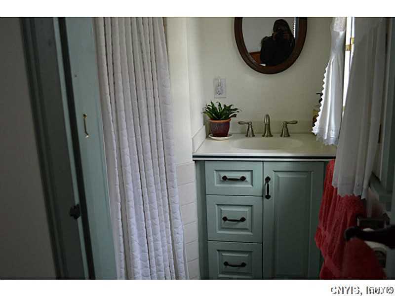 4662 West Lake Road Auburn, NY 13021 - Photo 15 of 23 Gallery Image 15