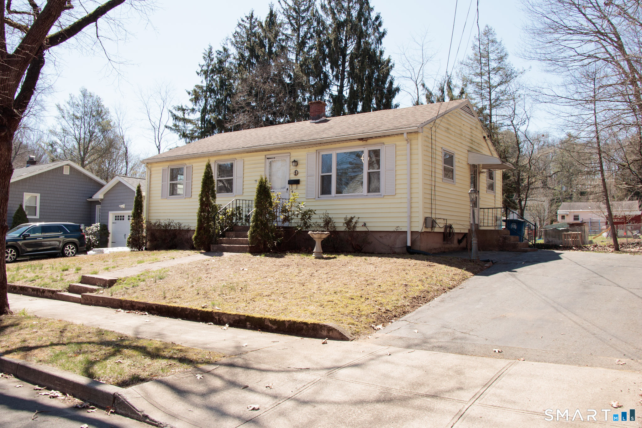 5 Assumption Street New Haven, CT 06513 - Photo 1 of 16