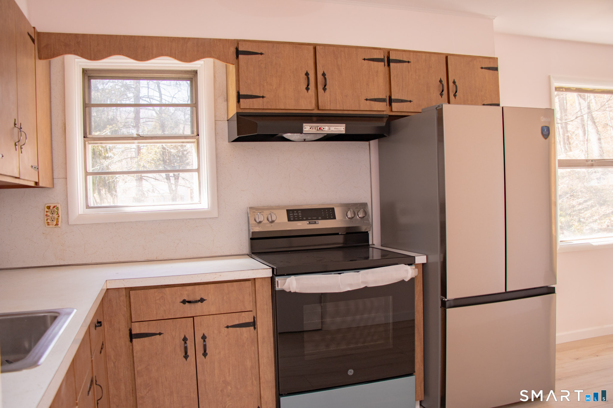 5 Assumption Street New Haven, CT 06513 - Photo 3 of 16