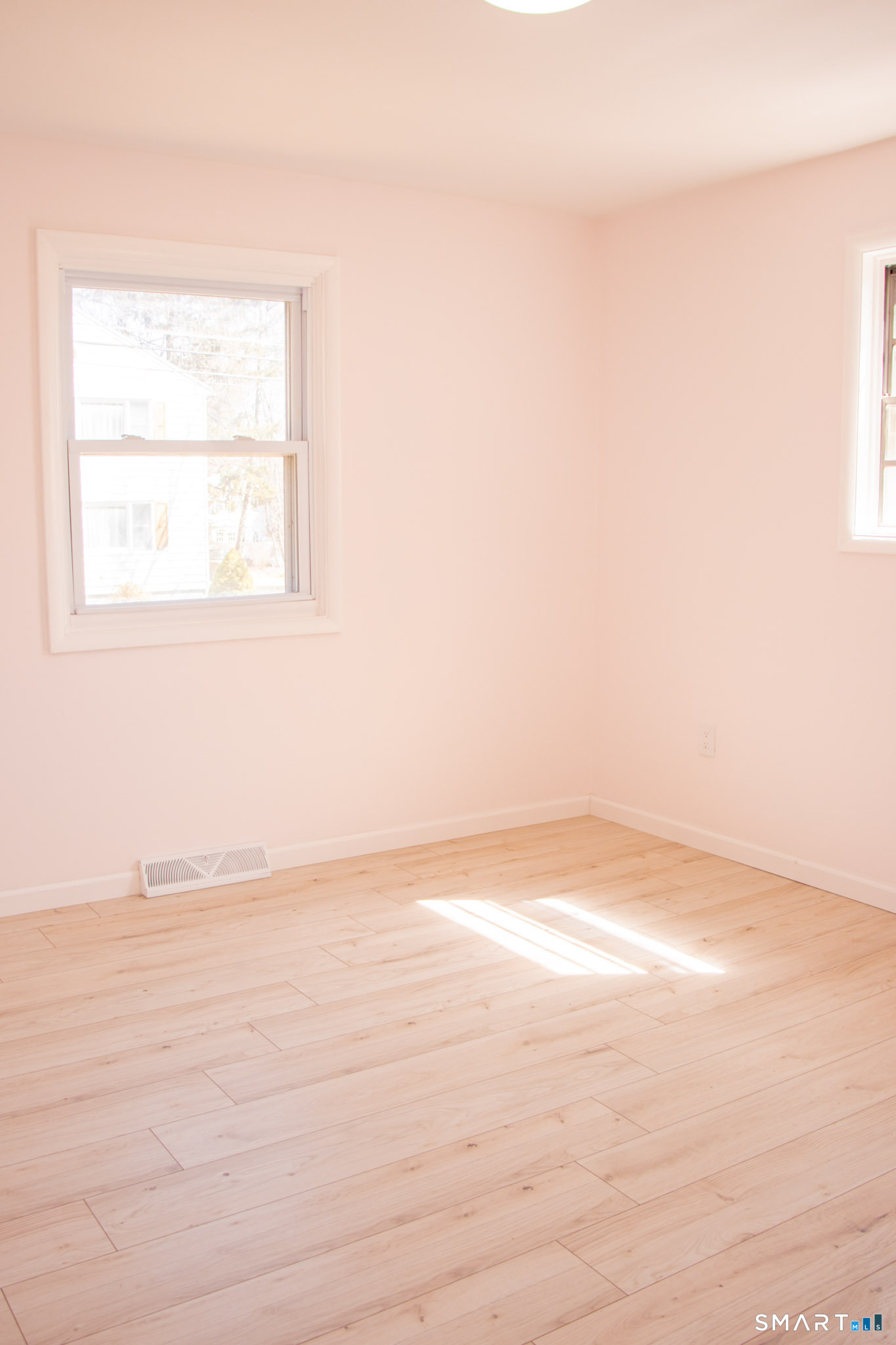 5 Assumption Street New Haven, CT 06513 - Photo 7 of 16