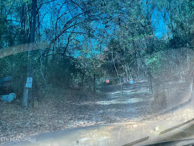 $100,000 | Creek Road, Knoxville, TN 37931