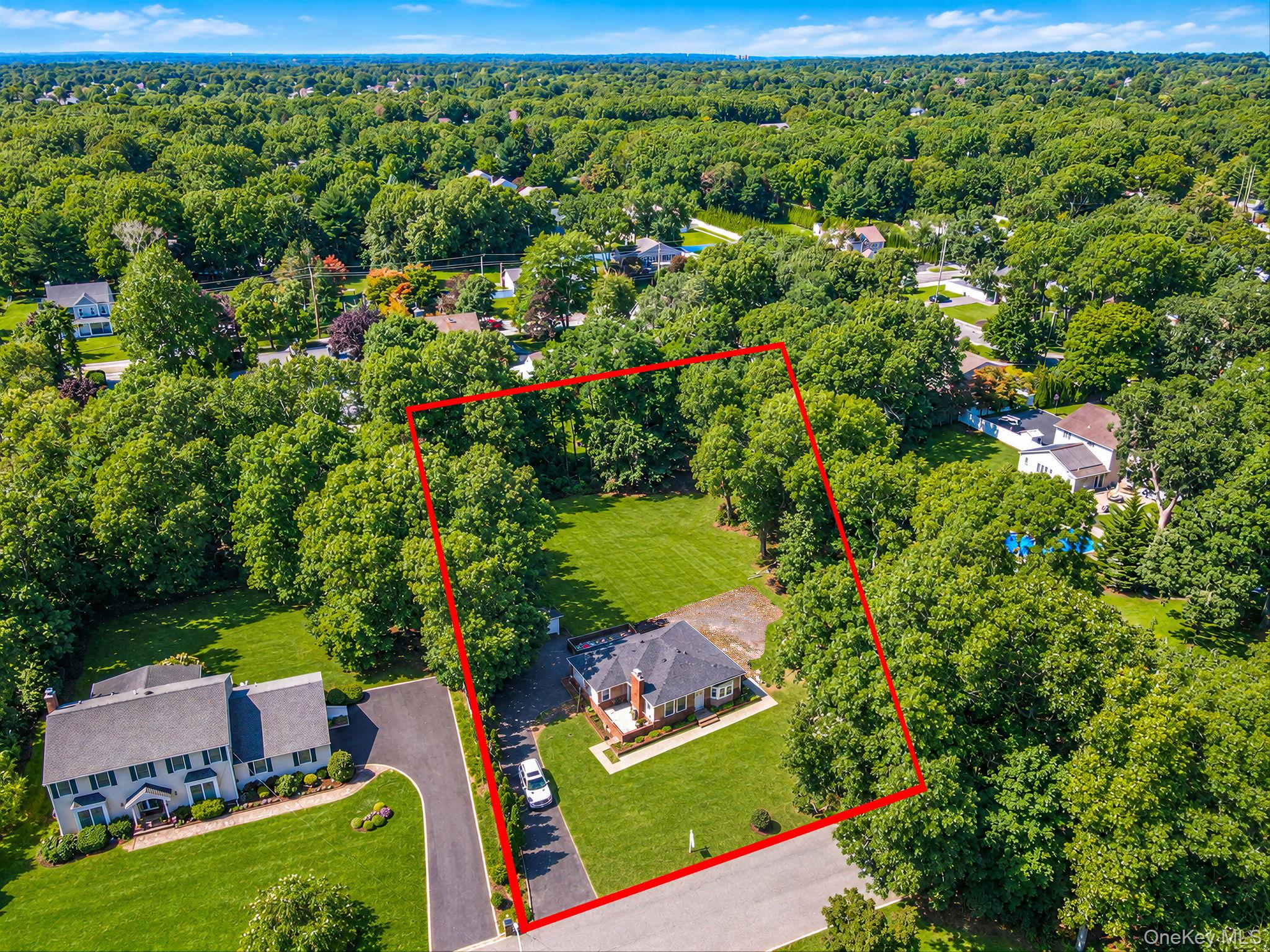 4 Sunny Road St. James, NY 11780 - Photo 3 of 18 Gallery Image 3