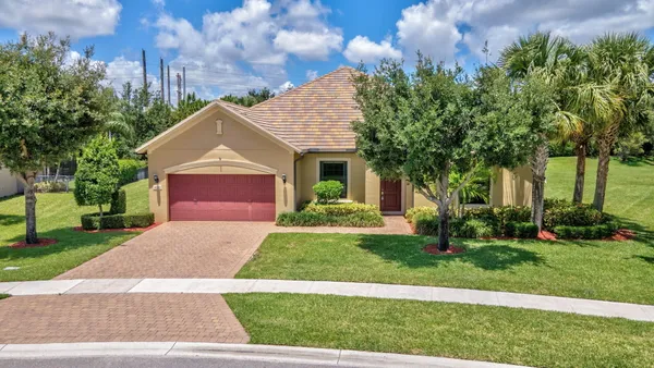 $1,090,000 | 4023 Siena Circle, Wellington, FL 33414