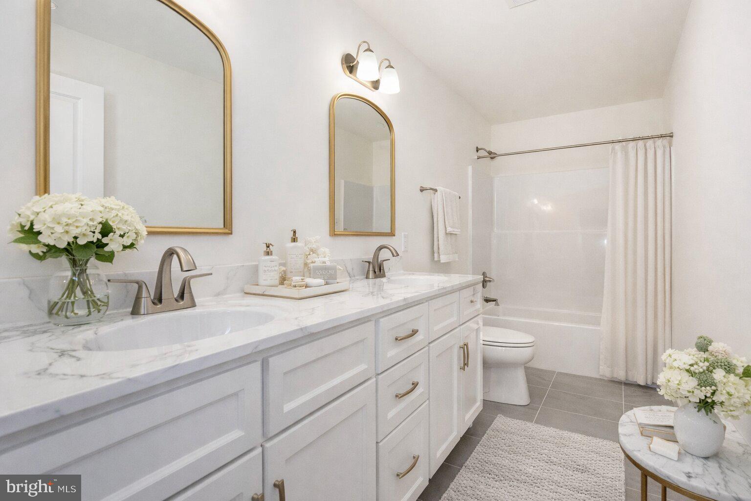 3406 Viewridge Circle Manchester, MD 21102 - Photo 4 of 57 Master bath virtually staged