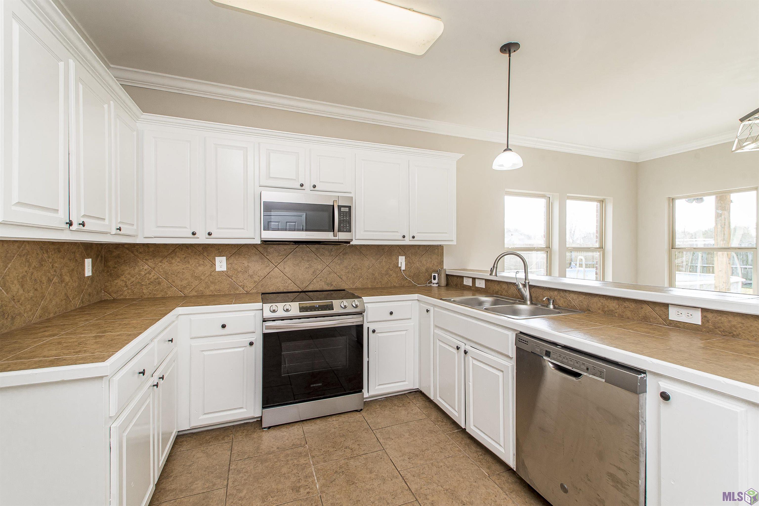 3445 Plantation Ridge Drive Addis, LA 70710 - Photo 4 of 24 Gallery Image 4