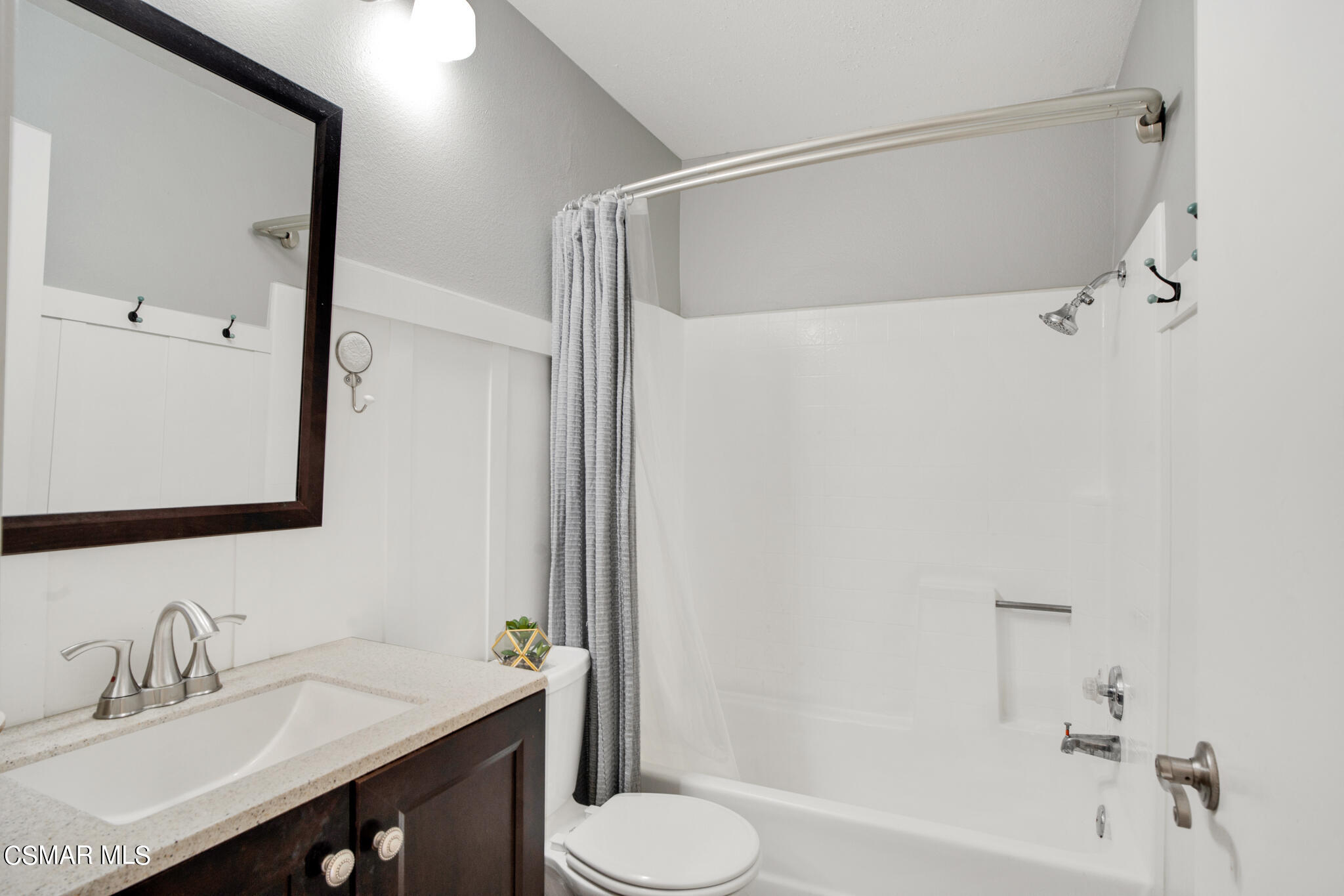 5375 Huntley Street, Unit 72 Simi Valley, CA 93063 - Photo 21 of 34 5375 Huntley St UNIT 72 - HsHProd-32