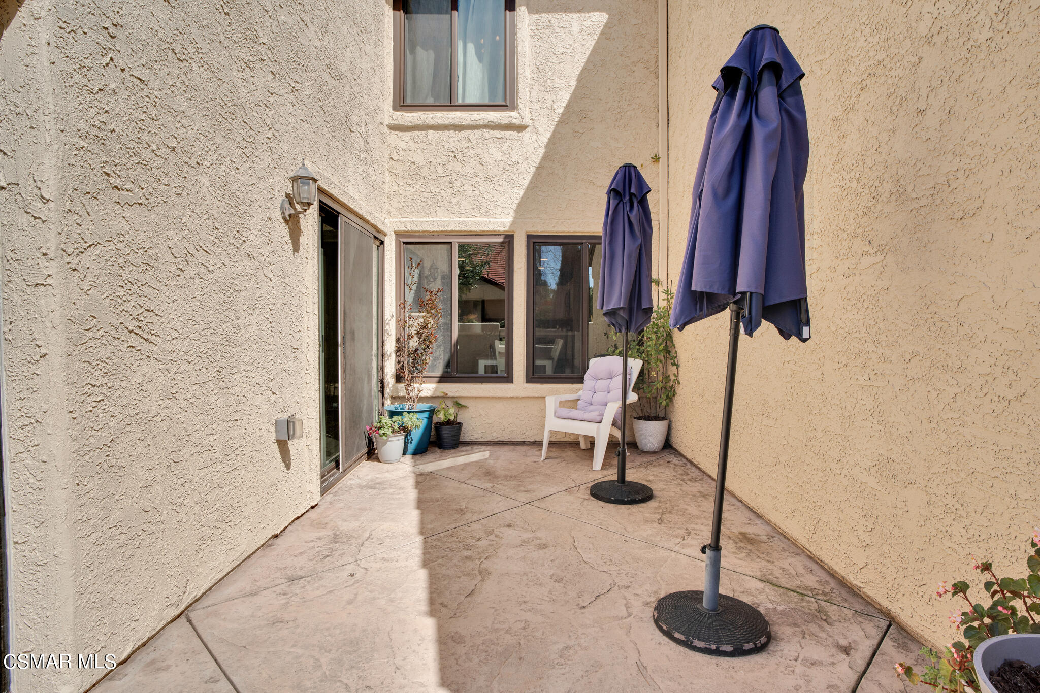 5375 Huntley Street, Unit 72 Simi Valley, CA 93063 - Photo 7 of 34 5375 Huntley St UNIT 72 - HsHProd-12