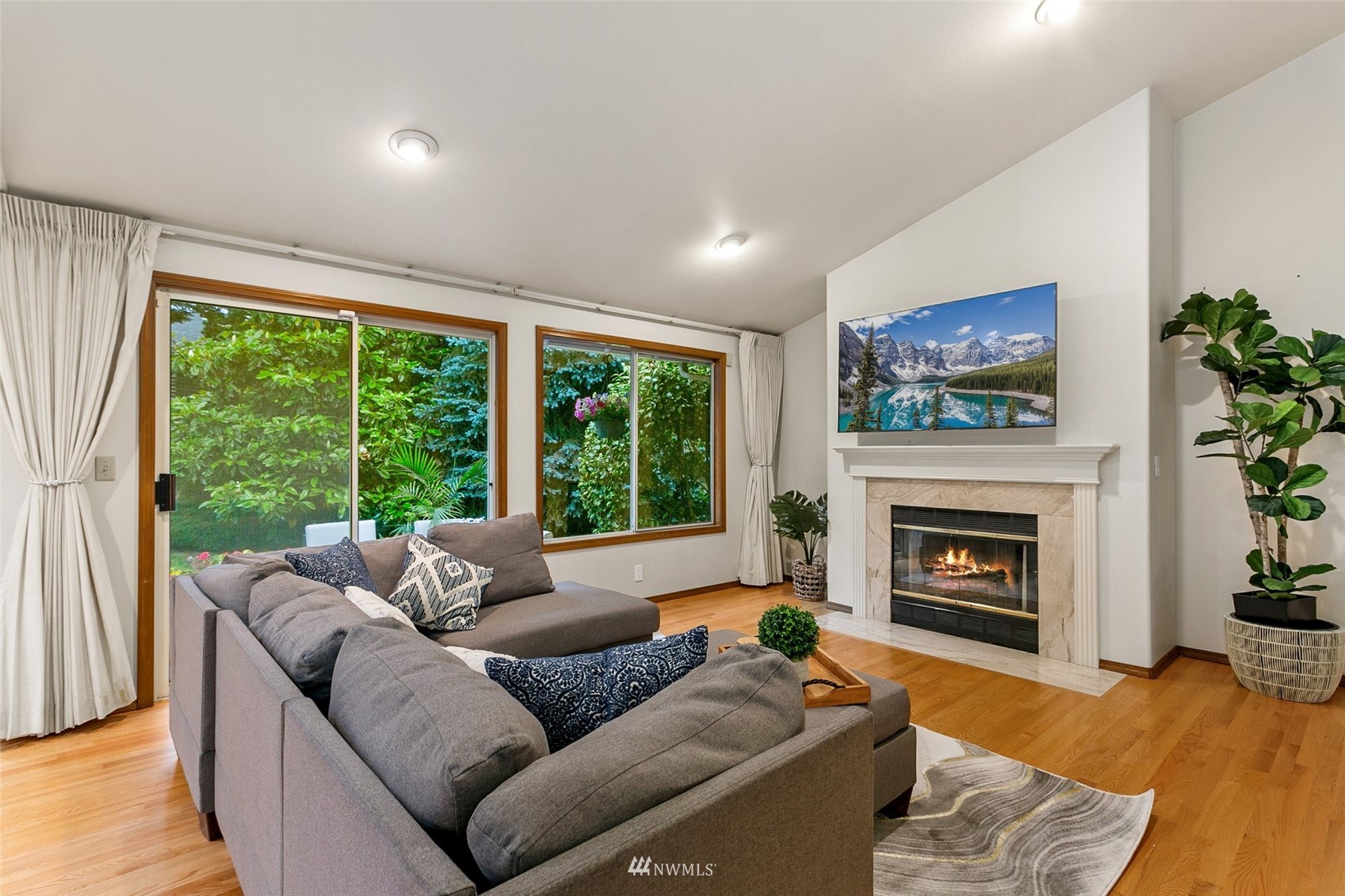 9008 Northeast 151st Street Bothell, WA 98011 - Photo 18 of 36 Gallery Image 18