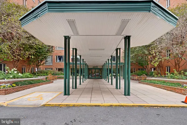 $3,100 | 4301 Massachusetts Avenue Northwest, Unit 7002, Washington, DC 20016