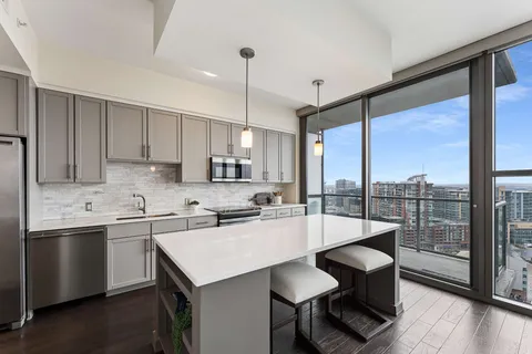 $574,000 | 1212 Laurel Street, Unit 2009 SE, Nashville, TN 37203