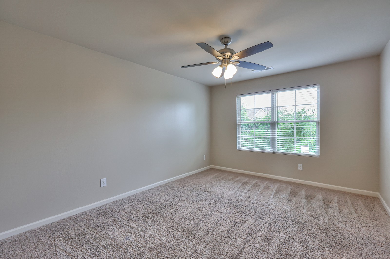 911 Brigade Loop Murfreesboro, TN 37128 - Photo 22 of 29 a view of an empty room with a window