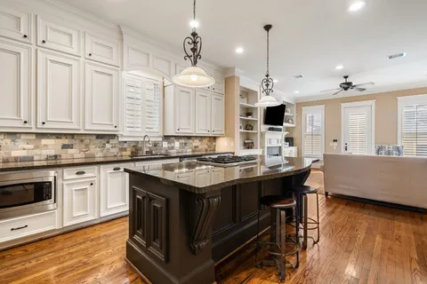 $750,000 | 316 Aurora Street, Houston, TX 77008