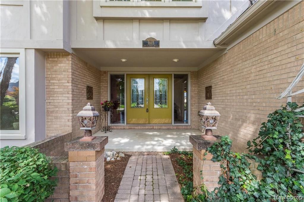 1865 South Shore Drive Rochester Hills, MI 48307 - Photo 41 of 47