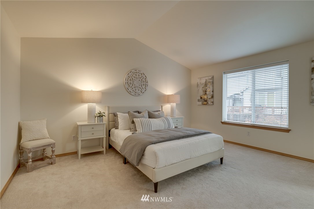 6126 Southeast 2nd Lane Renton, WA 98059 - Photo 12 of 29 Gallery Image 12