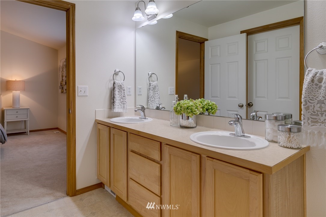 6126 Southeast 2nd Lane Renton, WA 98059 - Photo 17 of 29 Gallery Image 17