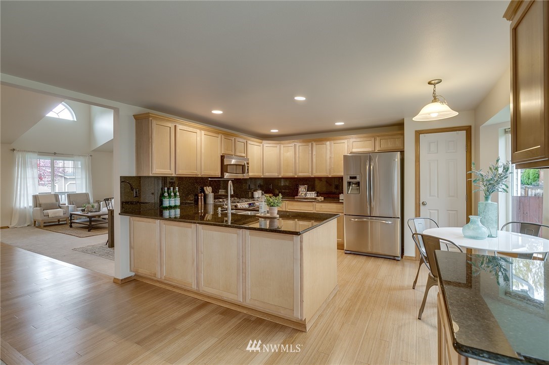 6126 Southeast 2nd Lane Renton, WA 98059 - Photo 7 of 29 Gallery Image 7