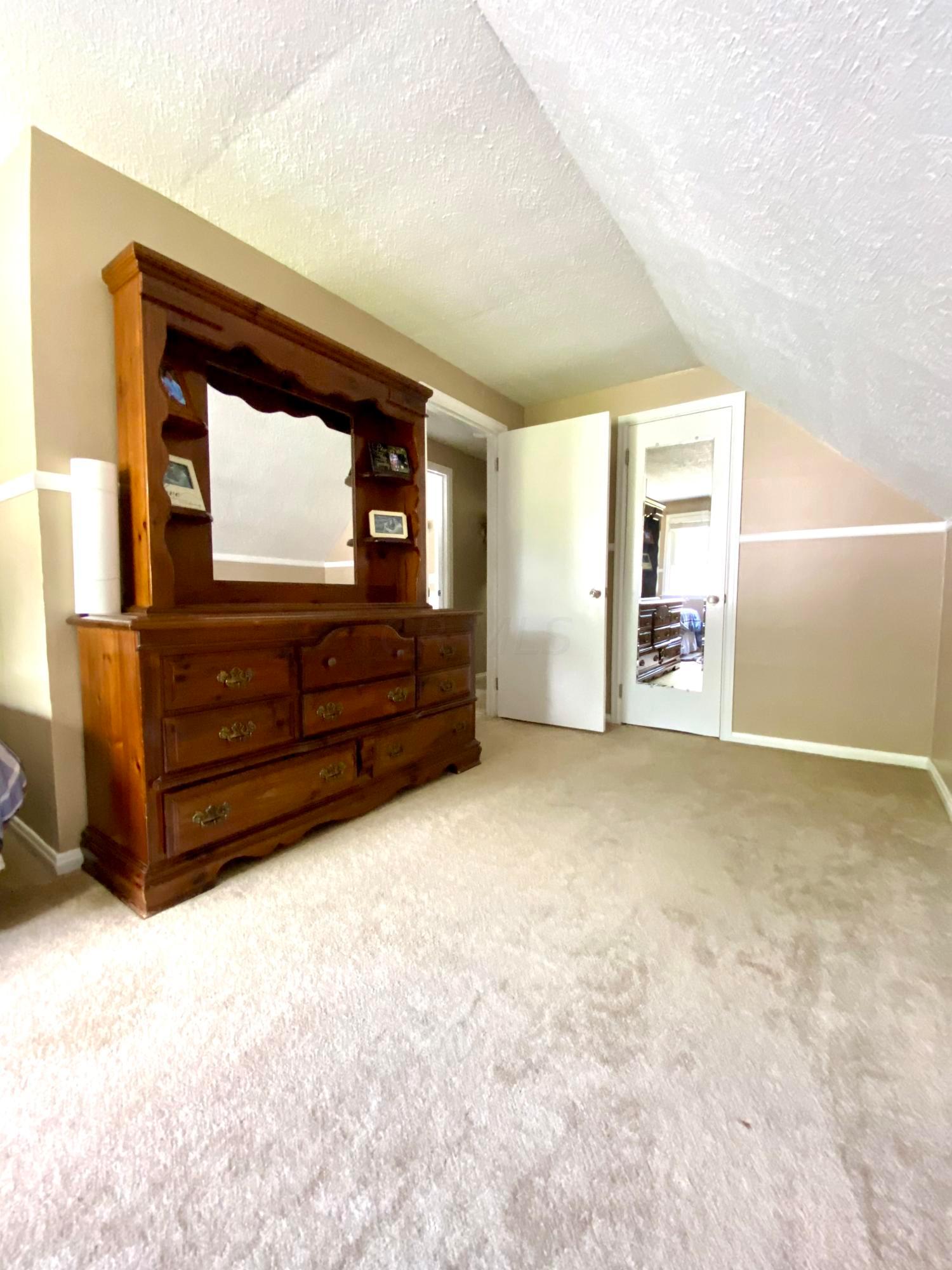 247 North Quentin Road Newark, OH 43055 - Photo 18 of 26 Gallery Image 18
