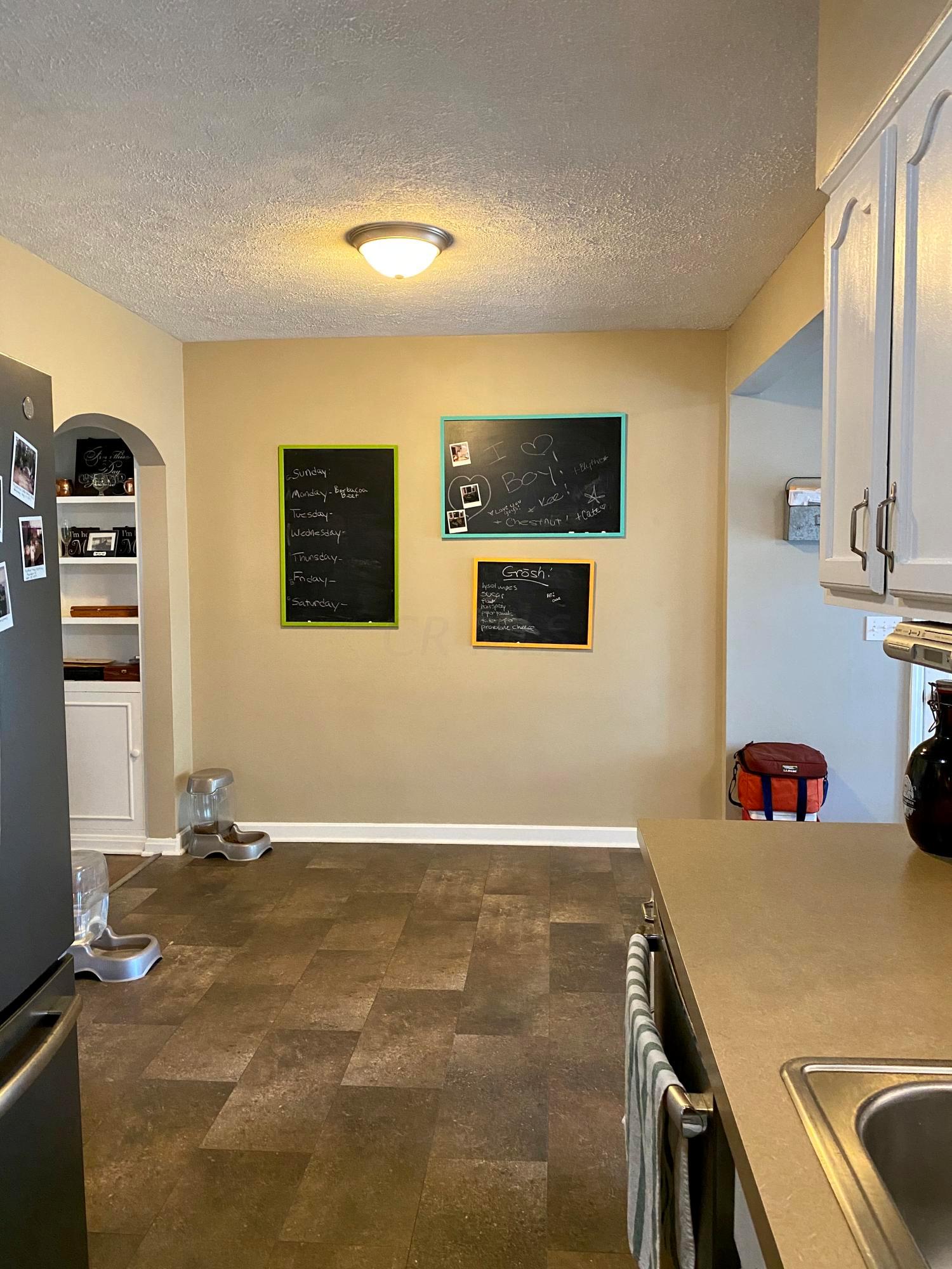 247 North Quentin Road Newark, OH 43055 - Photo 8 of 26 Gallery Image 8