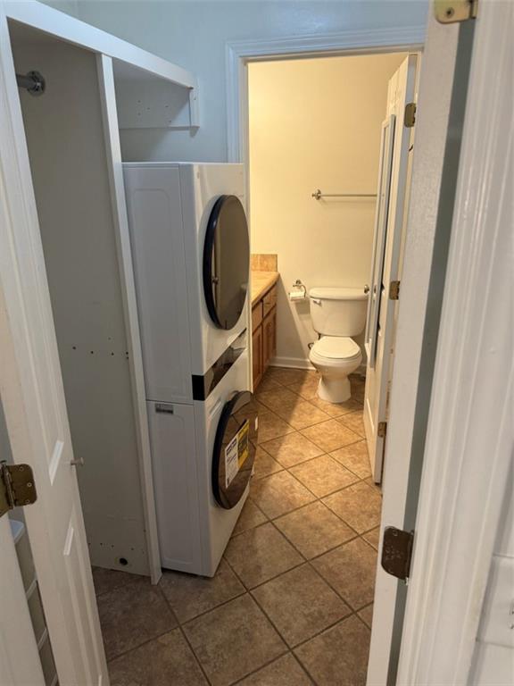 655 East Campus Road, Unit 33 Athens, GA 30605 - Photo 11 of 13 a bathroom with a toilet and a shower