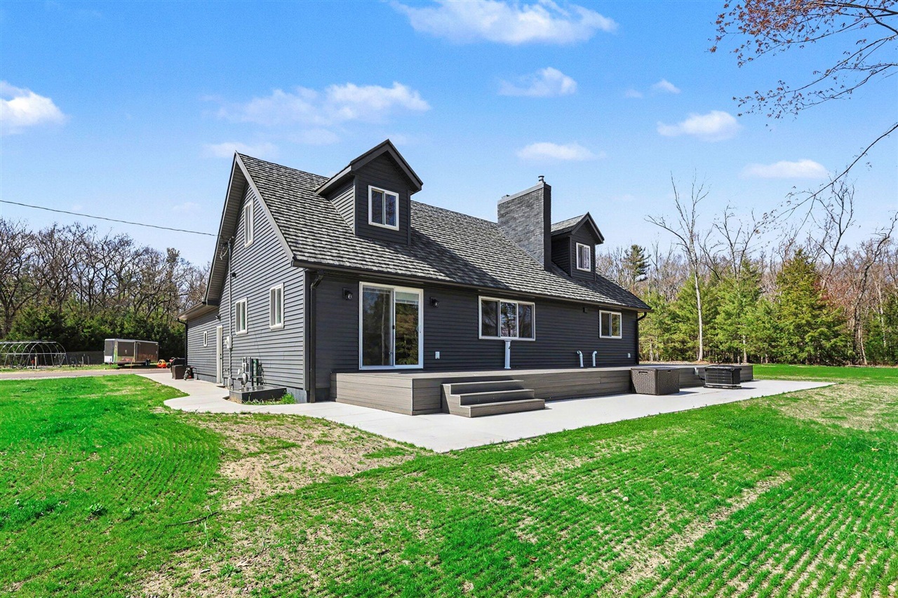 3233 Becker Road Muskegon, MI 49445 - Photo 38 of 55