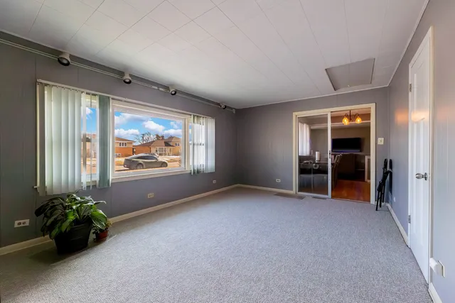 $320,000 | 7712 South Oketo Avenue, Bridgeview, IL 60455