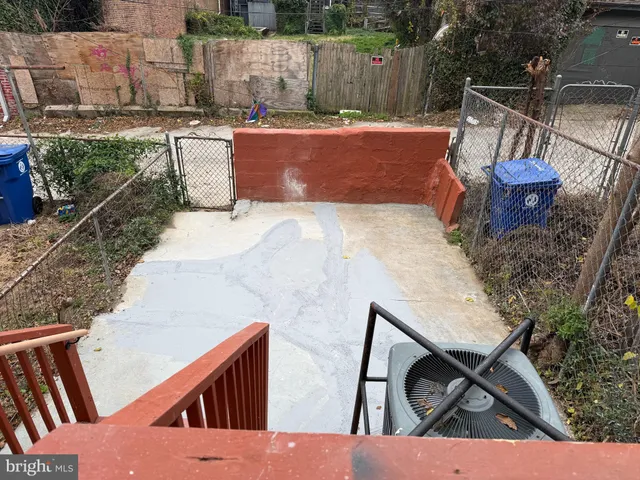 $1,800 | 2828 Woodbrook Avenue, Baltimore, MD 21217