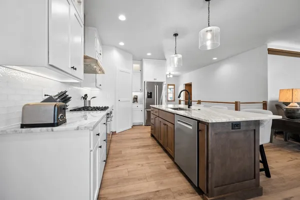 $619,900 | 1104 Bay Mist Drive, Green Bay, WI 54311