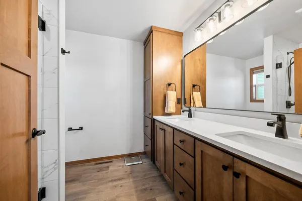 $619,900 | 1104 Bay Mist Drive, Green Bay, WI 54311