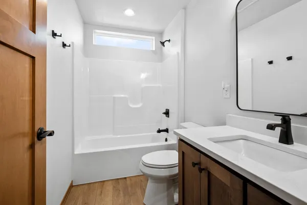 $619,900 | 1104 Bay Mist Drive, Green Bay, WI 54311