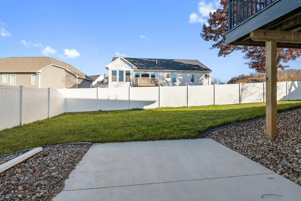 $619,900 | 1104 Bay Mist Drive, Green Bay, WI 54311