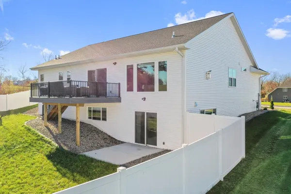 $619,900 | 1104 Bay Mist Drive, Green Bay, WI 54311