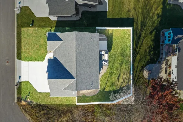 $619,900 | 1104 Bay Mist Drive, Green Bay, WI 54311