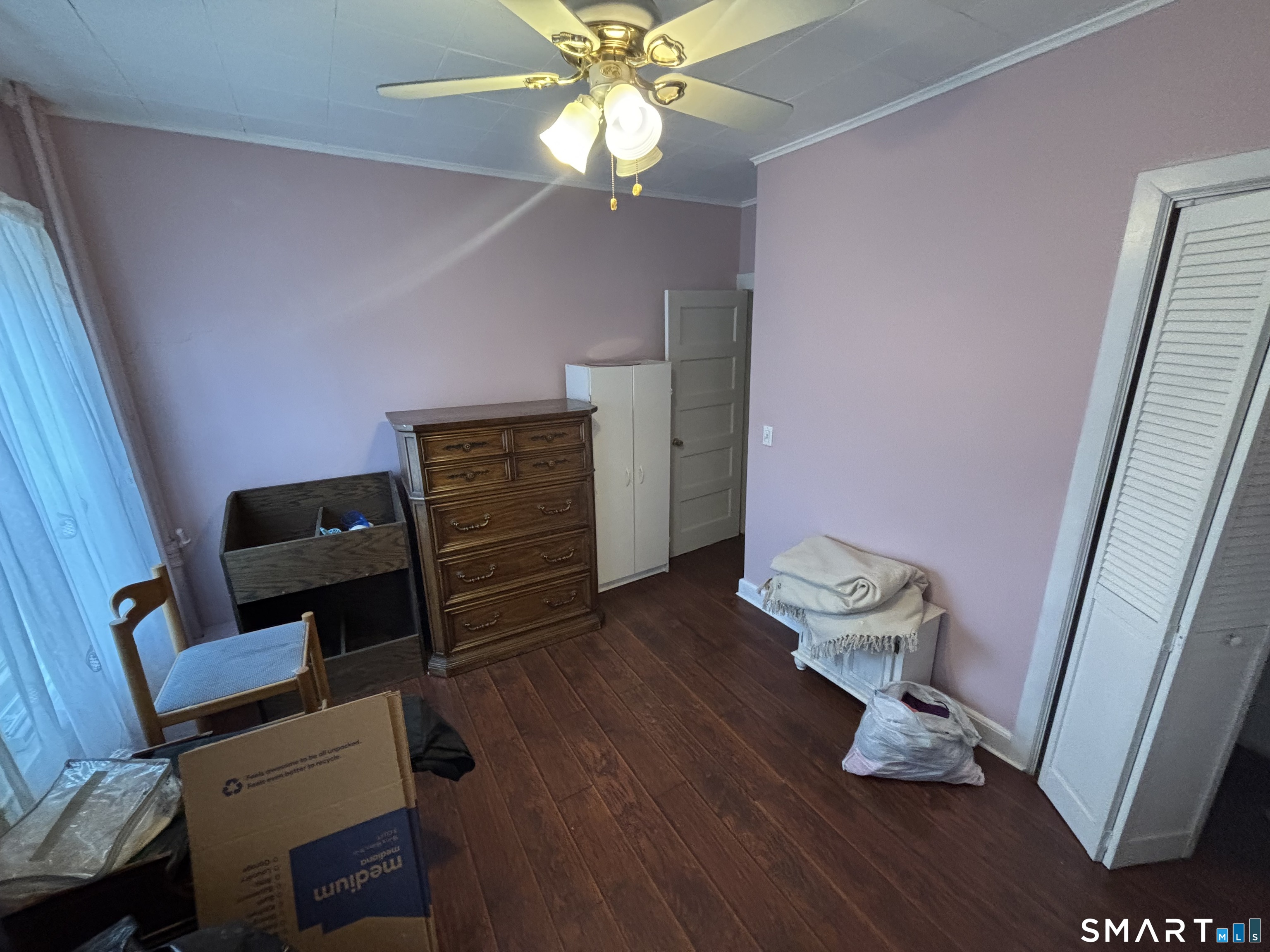 566 Wilmot Avenue Bridgeport, CT 06607 - Photo 6 of 10