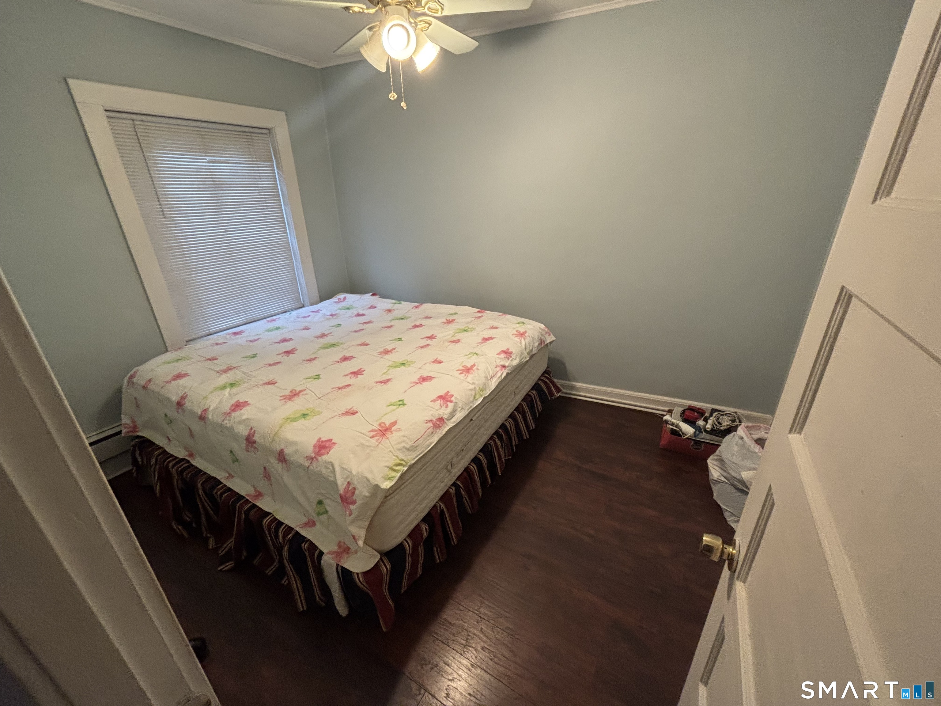 566 Wilmot Avenue Bridgeport, CT 06607 - Photo 8 of 10