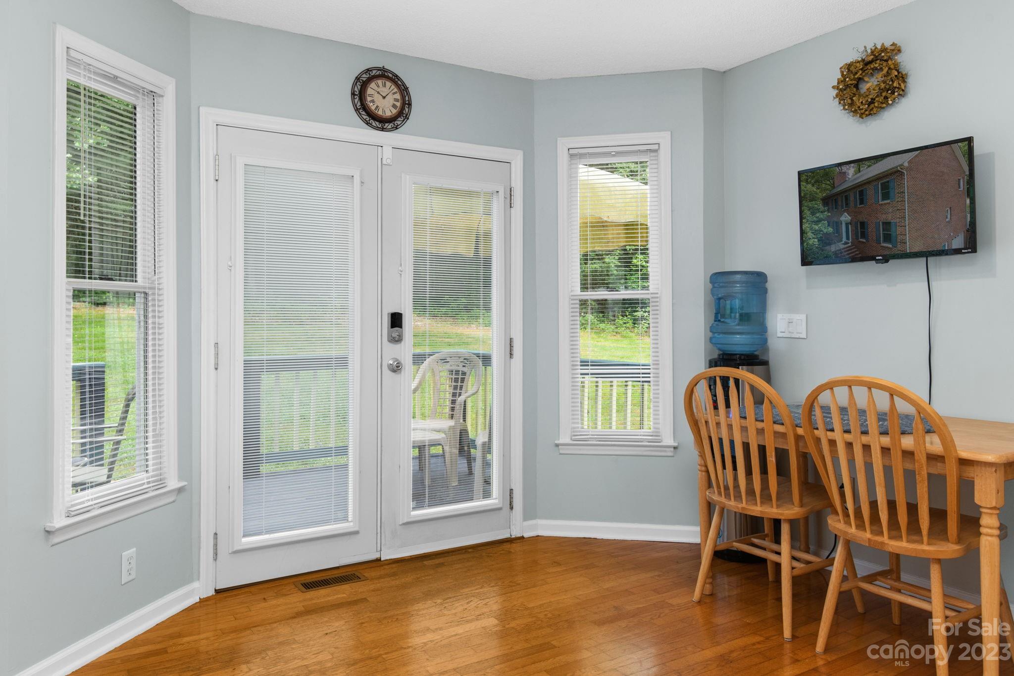 211 Fox Ridge Lane Hickory, NC 28601 - Photo 11 of 48 Gallery Image 11