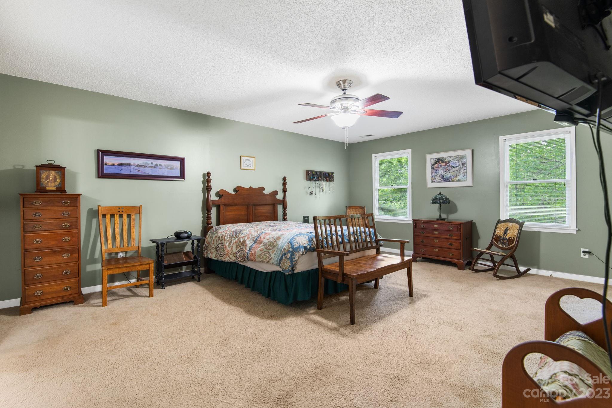 211 Fox Ridge Lane Hickory, NC 28601 - Photo 16 of 48 Gallery Image 16