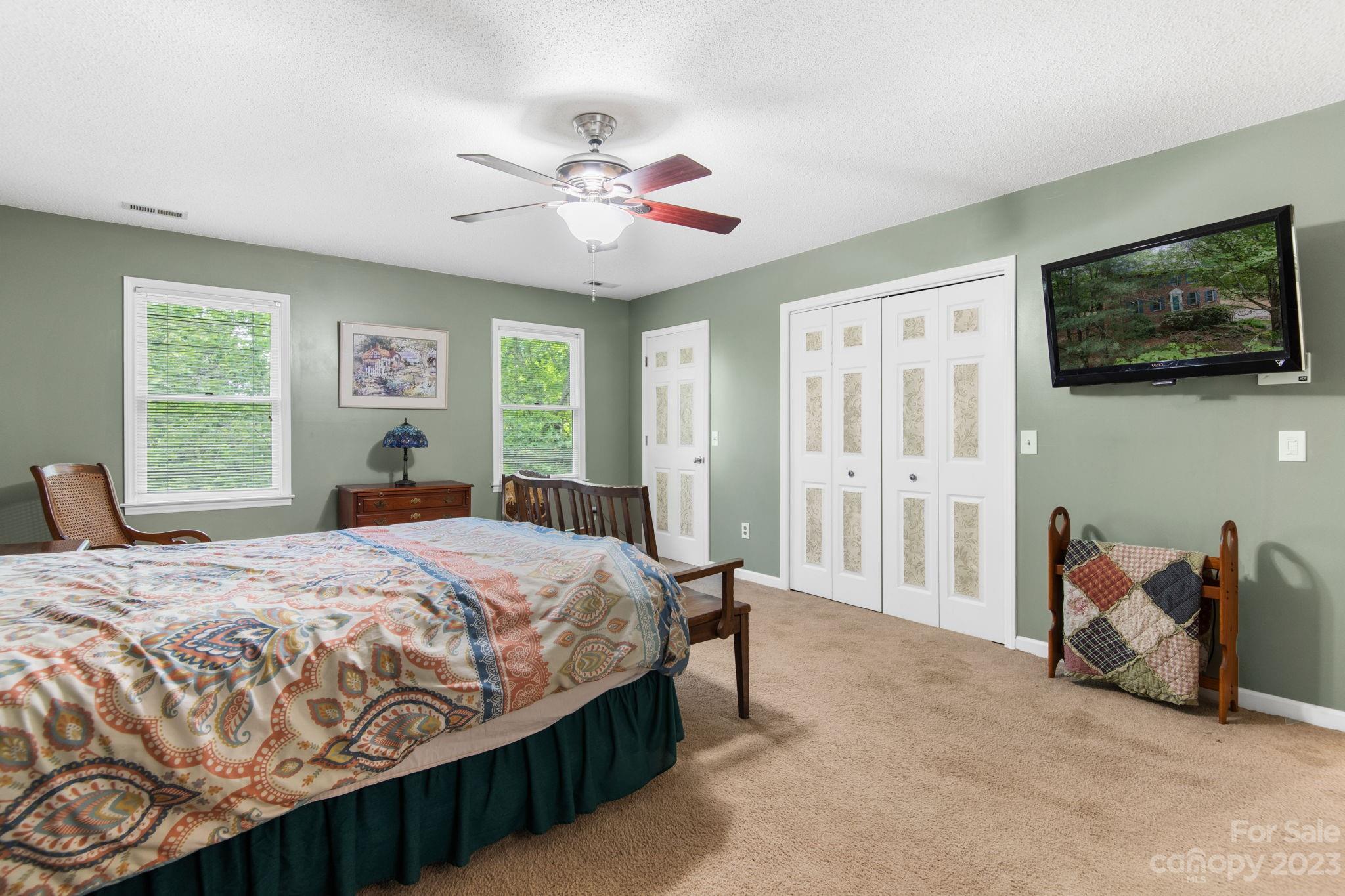 211 Fox Ridge Lane Hickory, NC 28601 - Photo 17 of 48 Gallery Image 17