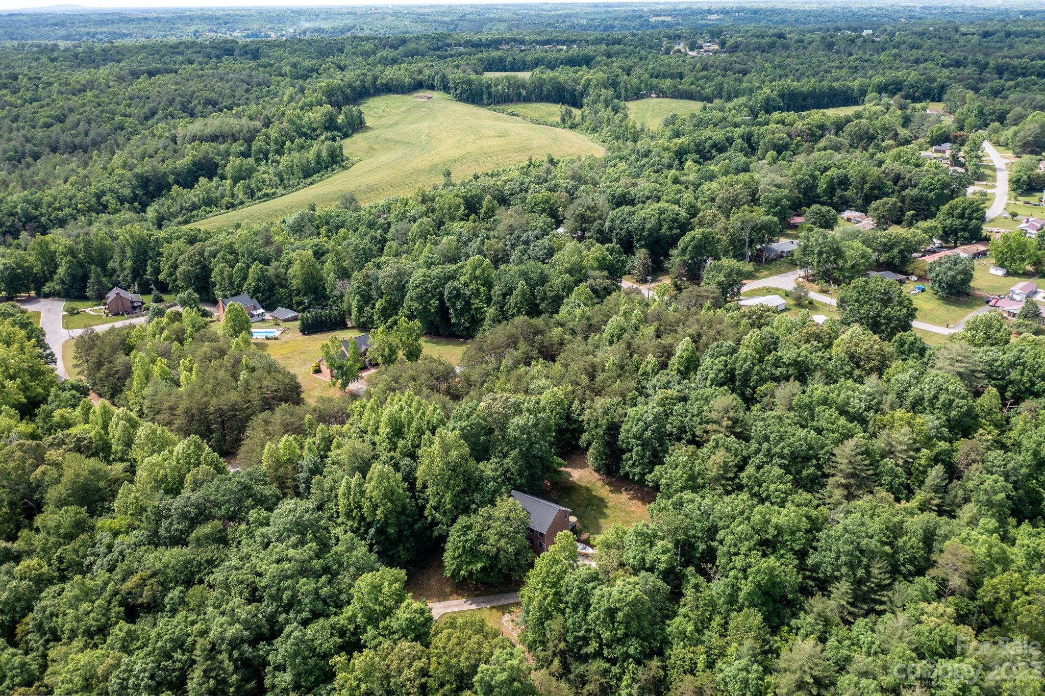 211 Fox Ridge Lane Hickory, NC 28601 - Photo 40 of 48 Gallery Image 40