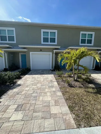 $2,270 | 900 Paddleboard Court, Melbourne, FL 32935