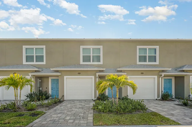 $2,495 | 900 Paddleboard Court, Melbourne, FL 32935