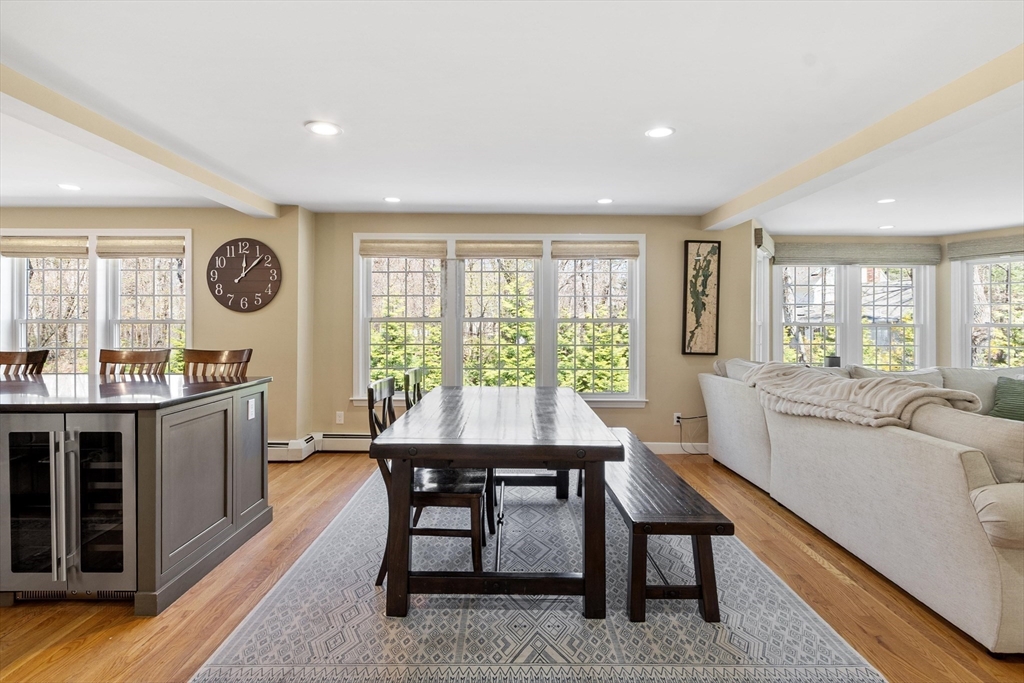 112 Stonecleave Road North Andover, MA 01845 - Photo 7 of 38 Gallery Image 7