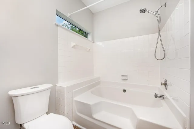 $359,999 | 6 Blake Court, Durham, NC 27712