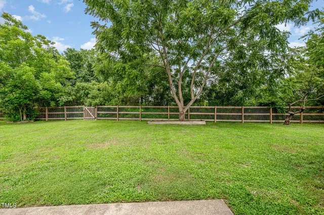 $359,999 | 6 Blake Court, Durham, NC 27712