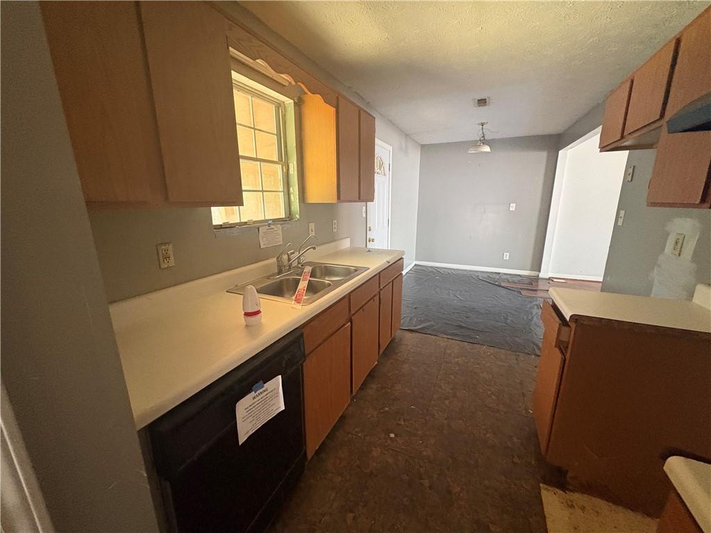 3040 Garnet Way Atlanta, GA 30349 - Photo 7 of 10