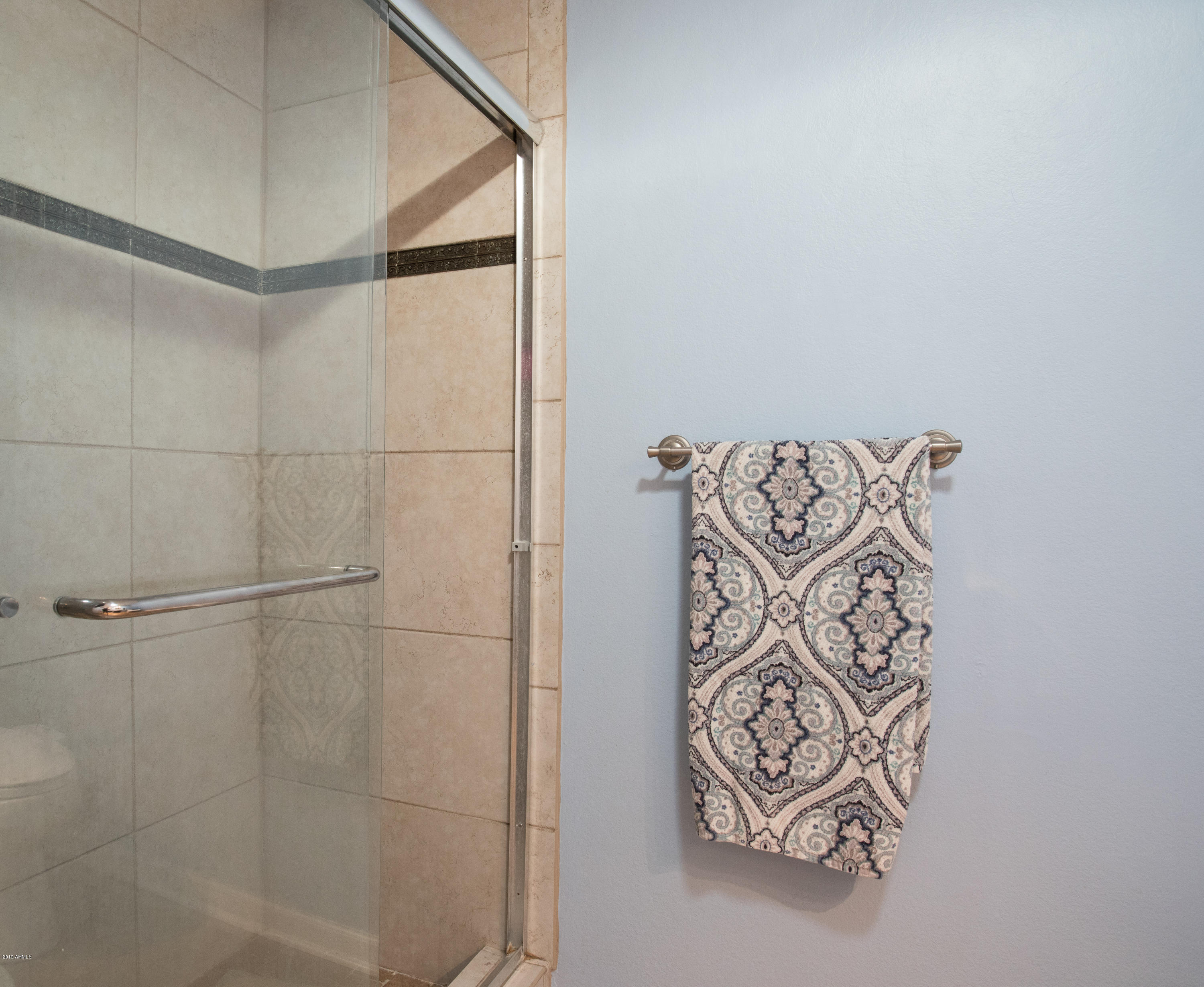 2922 West Lamar Road Phoenix, AZ 85017 - Photo 15 of 23 2922 W Lamar m bath 2