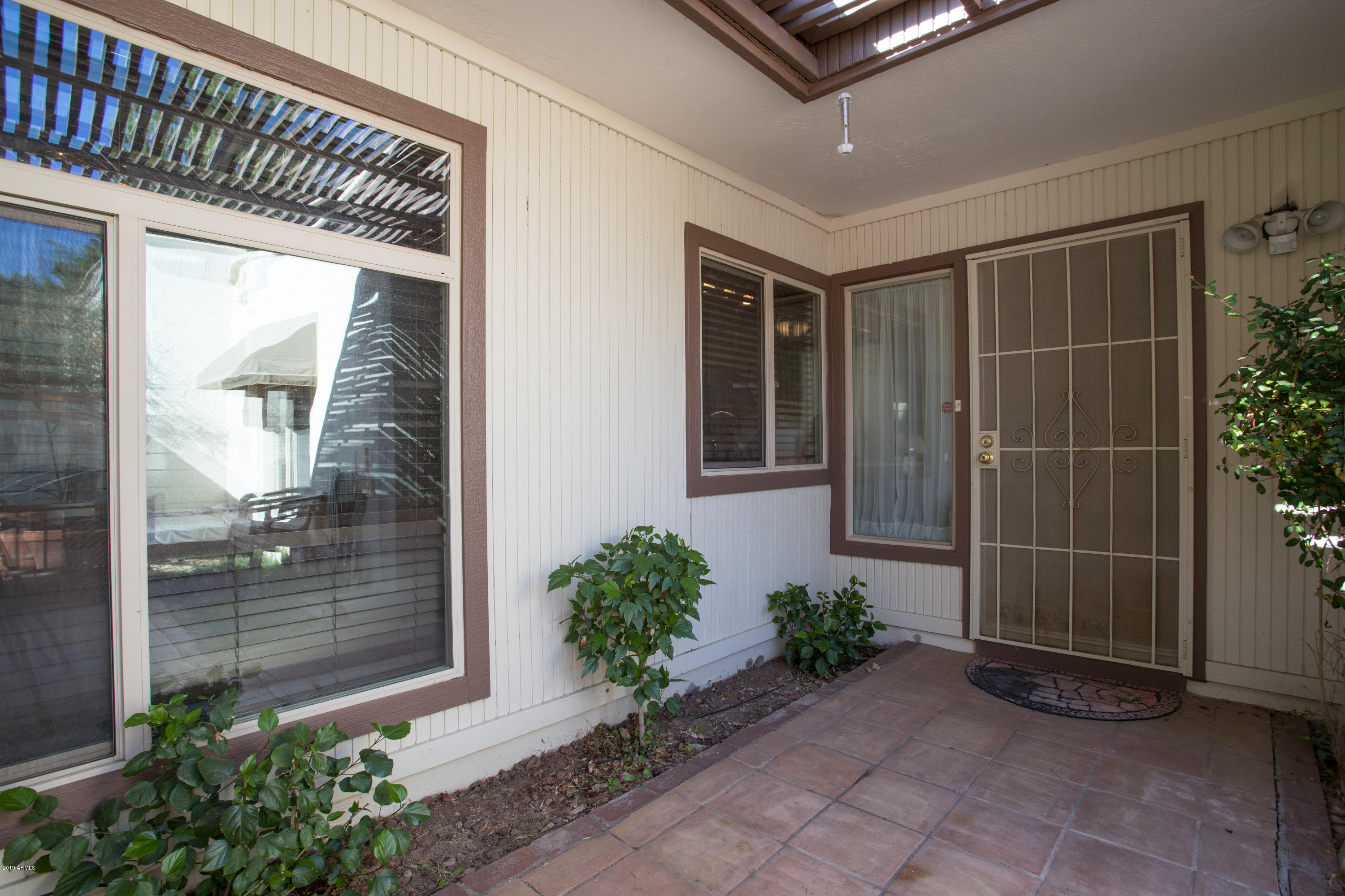 2922 West Lamar Road Phoenix, AZ 85017 - Photo 2 of 23 2922 W Lamar front door