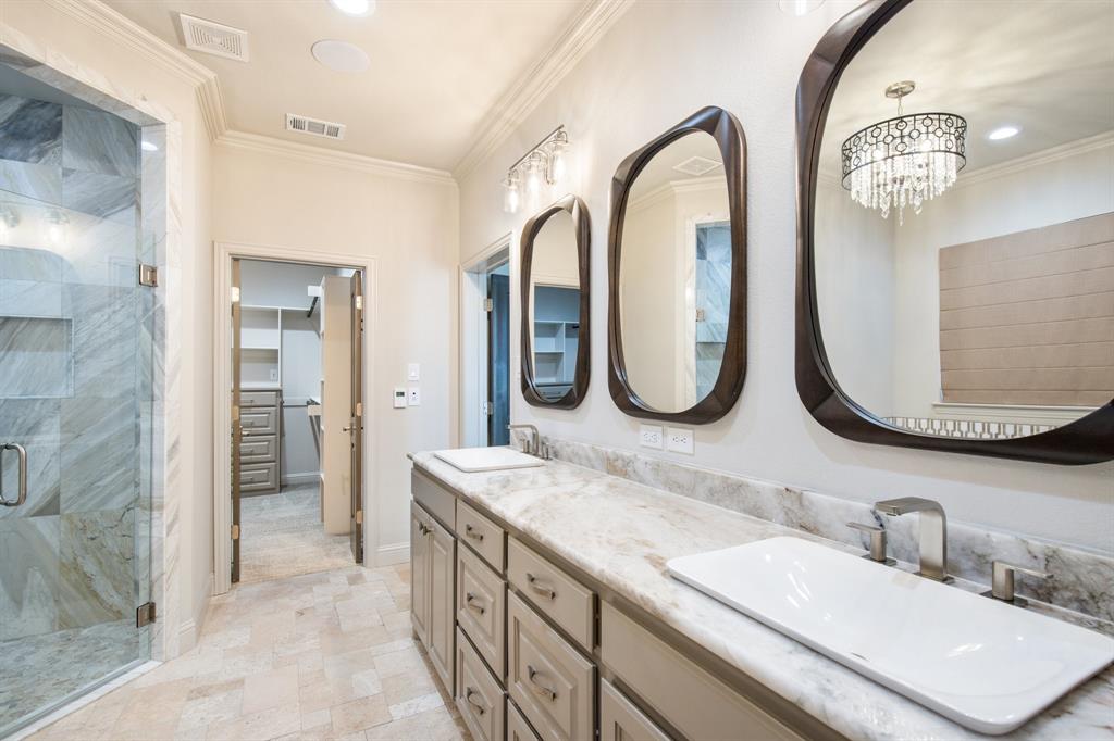 470 Forreston Road Waxahachie, TX 75165 - Photo 34 of 38 Full bathroom with a sink, visible vents, a stall shower, and crown molding