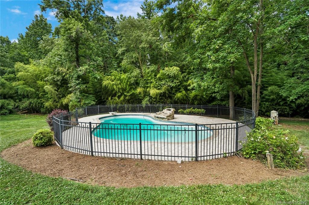4450 Canoebrook Road Charlotte, NC 28210 - Photo 37 of 42 Gallery Image 37