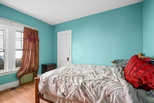$799,900 | 33 Woodford Street, Worcester, MA 01604