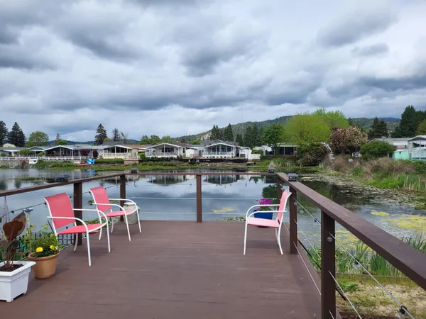$89,900 | 124 Waverly Drive, Grants Pass, OR 97526